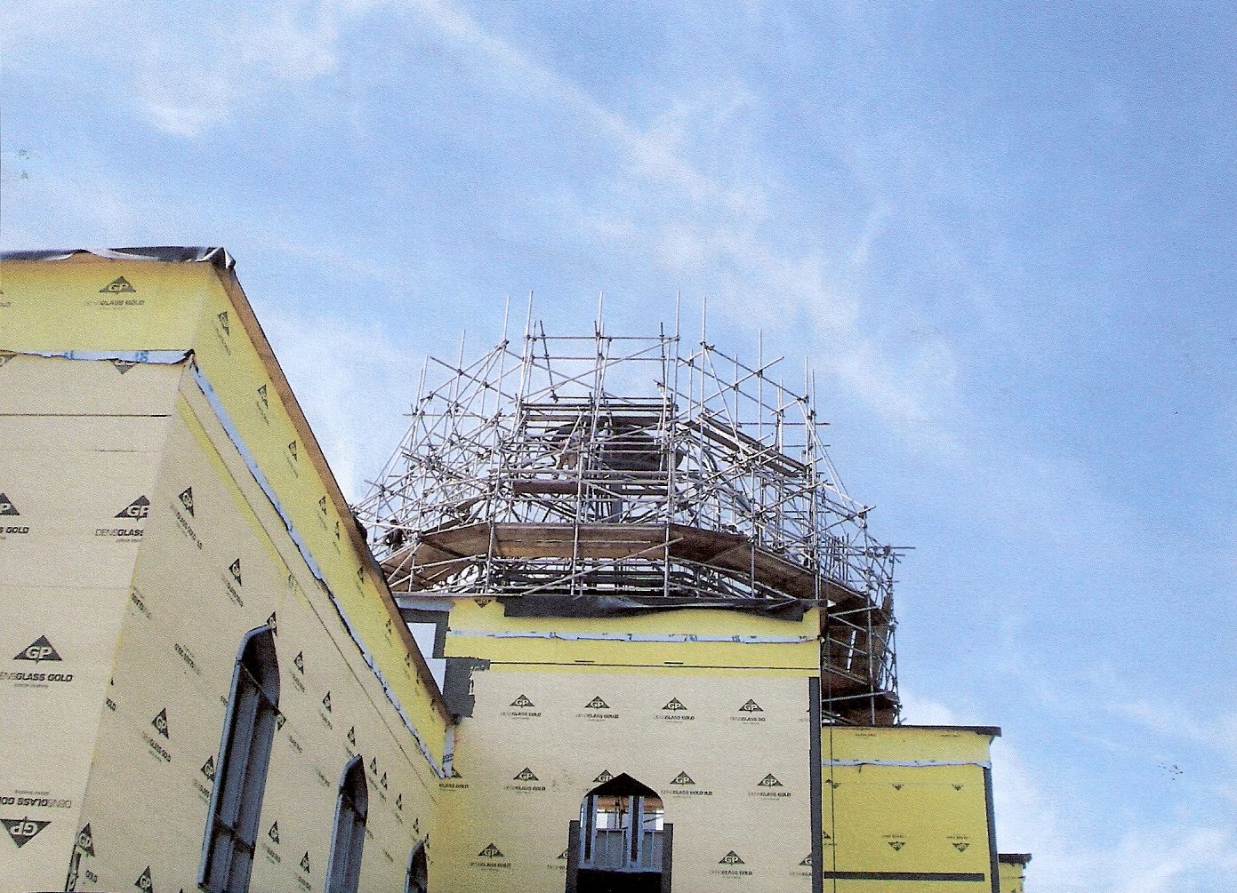 Ahmadiyya Mosque scaffolding project