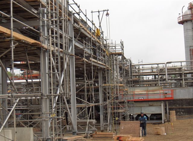 Gas Plant scaffolding